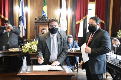 Vereador Dr. Mauro Peralta Vereador Dr. Mauro Peralta