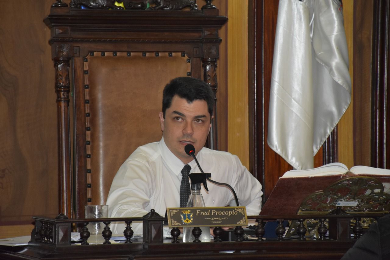 Aprovada Indicação que propõe a padronização de mensagens nos painéis eletrônicos dos transportes públicos