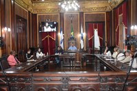 Audiência pública na Câmara Municipal debate inclusão educacional em Petrópolis