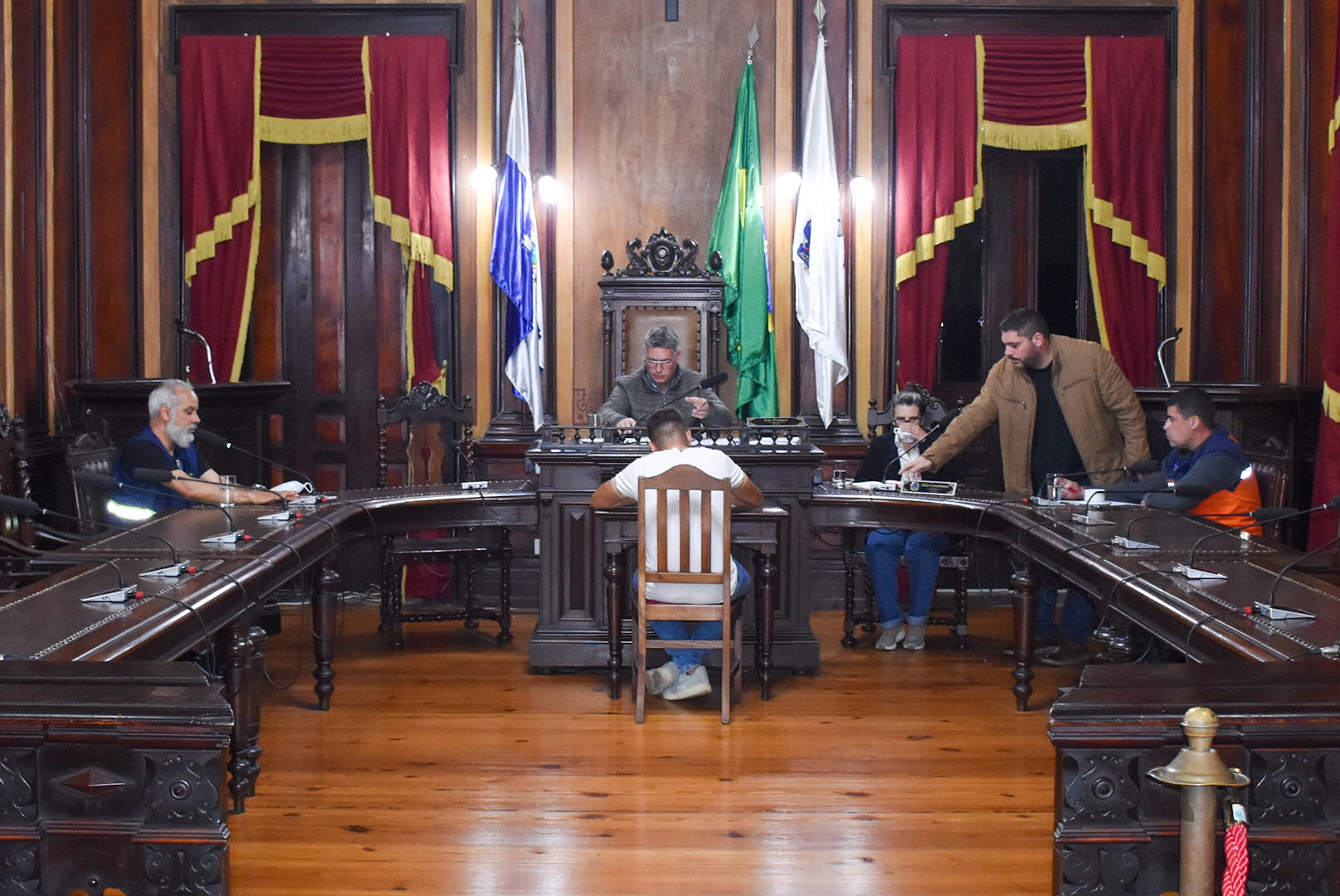 Audiência Pública reúne vereadores e Defesa Civil para prestação de contas do quadrimestre