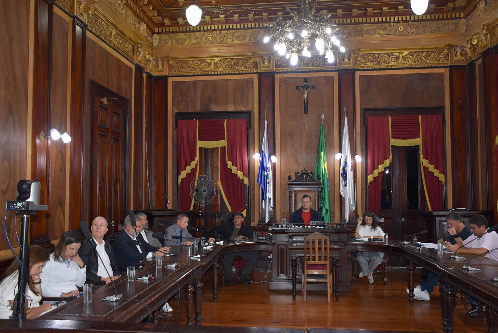 Balanço financeiro e desafios da arrecadação marcam audiência pública em Petrópolis