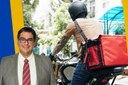 Câmara aprova projeto que cria vagas exclusivas para motoboys em áreas comerciais de Petrópolis