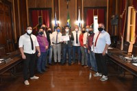 Câmara economiza 3,8 milhões de reais e repassa para Prefeitura