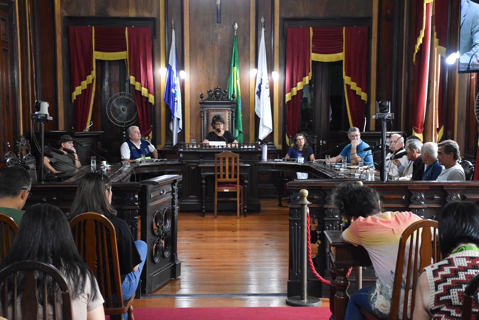 CPI da Águas do Imperador analisa fiscalização de condicionantes contratuais e uso de infraestrutura pública