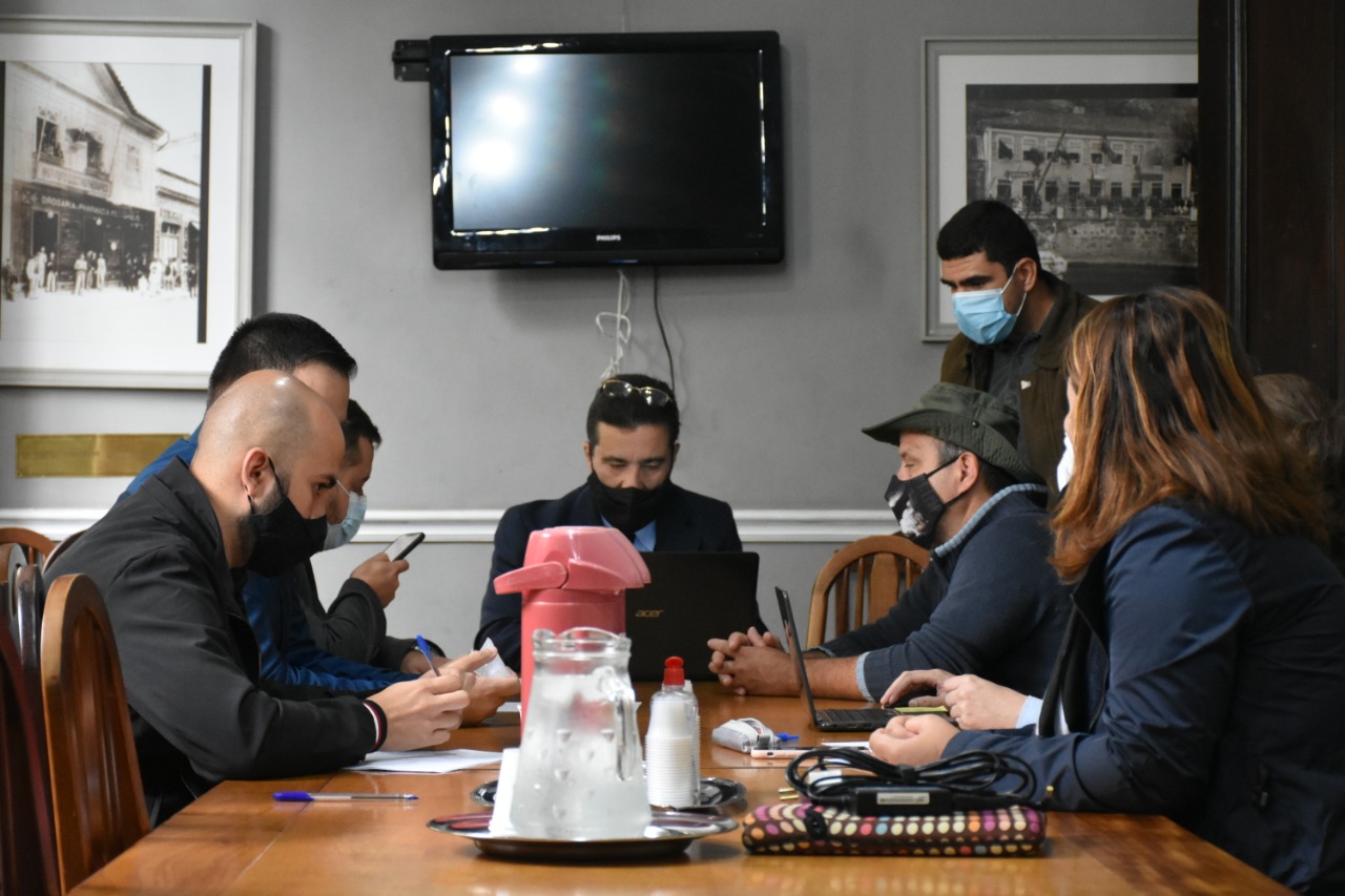 CPI quer comparar valores federais e municipais gastos da pandemia