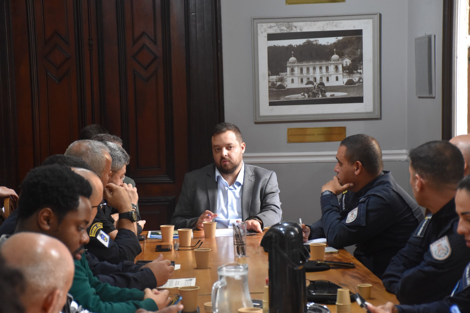 Forças de segurança da cidade e Câmara Municipal articulam choque de ordem