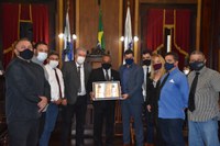 Medalha Koeler é entregue na Câmara Municipal