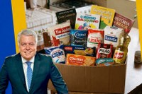 Proposta quer levar livros às famílias atendidas por cestas básicas em Petrópolis