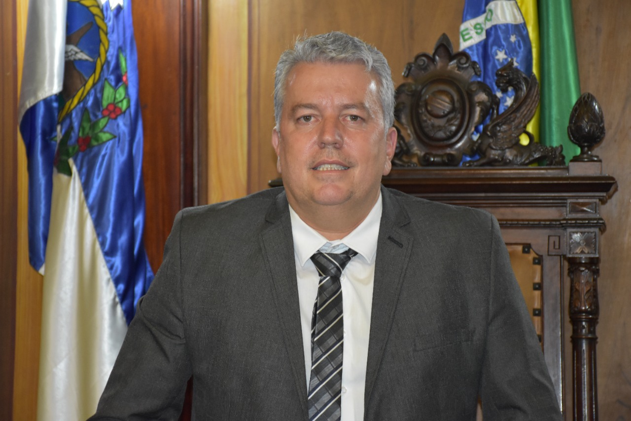 Vereador aprova indicação que dá autonomia de gestão das ambulâncias aos administradores das unidades de saúde