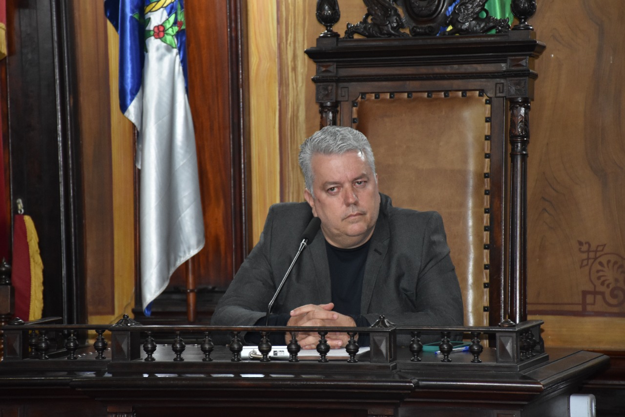 Vereador indica que Executivo divulgue relatório de reclamações dos usuários do Transporte Público Municipal