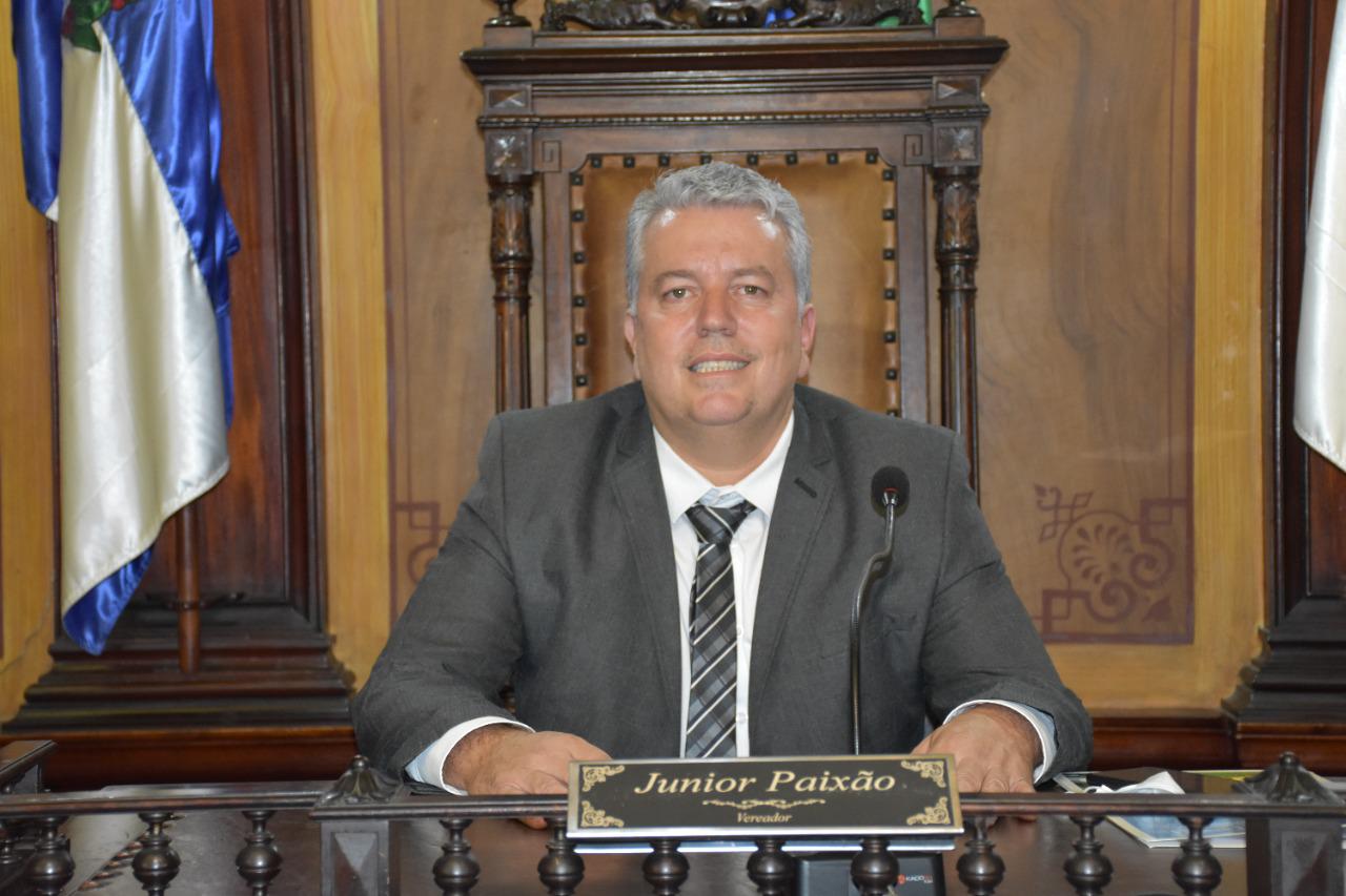 Vereador pede autorização para que alunos da rede pública recebam merenda escolar durante as férias