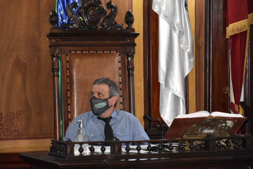 Vereador pede convênio entre Prefeitura e Clínicas Veterinárias para atendimento de resgates feitos pela COBEA