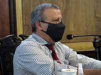 Vereador pede prioridade na vacinação para veterinários