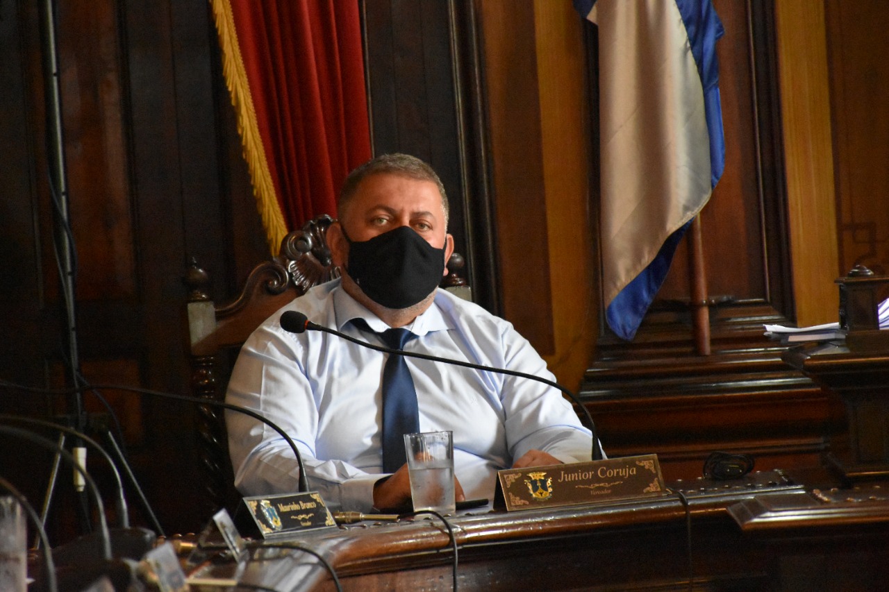 Vereador solicita construção de parquinho infantil e academia da terceira idade em Araras