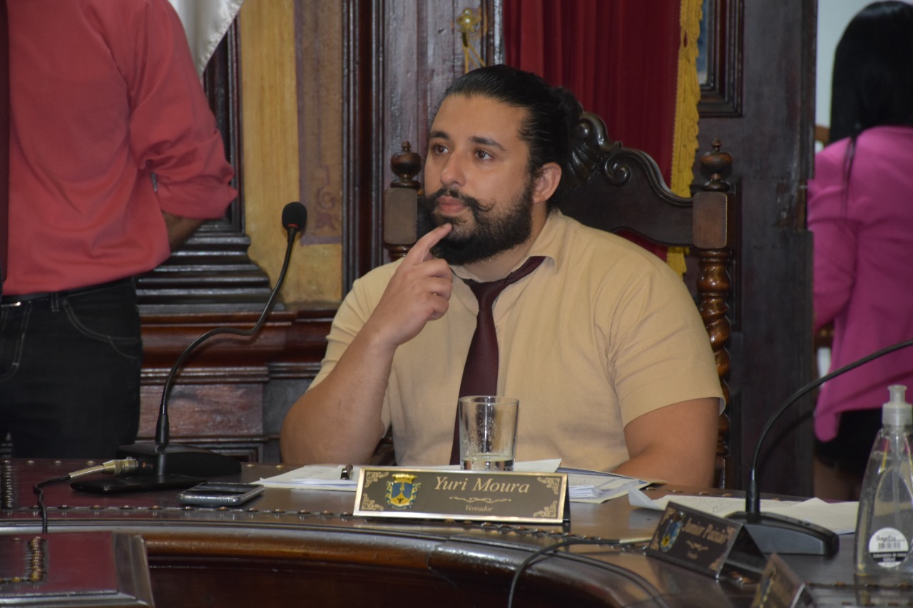 Vereador Yuri Moura pede criação de calendário e vacinação de crianças antes do retorno às aulas